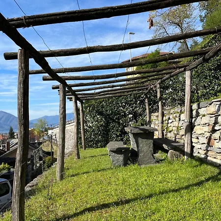 Charmantes Rustico Mit Seeblick Und Garten Διαμέρισμα *